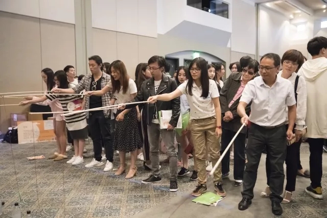 猜成语相声是什么成语_笑岔气的搞笑段子 这司机大哥定非常人啊(3)