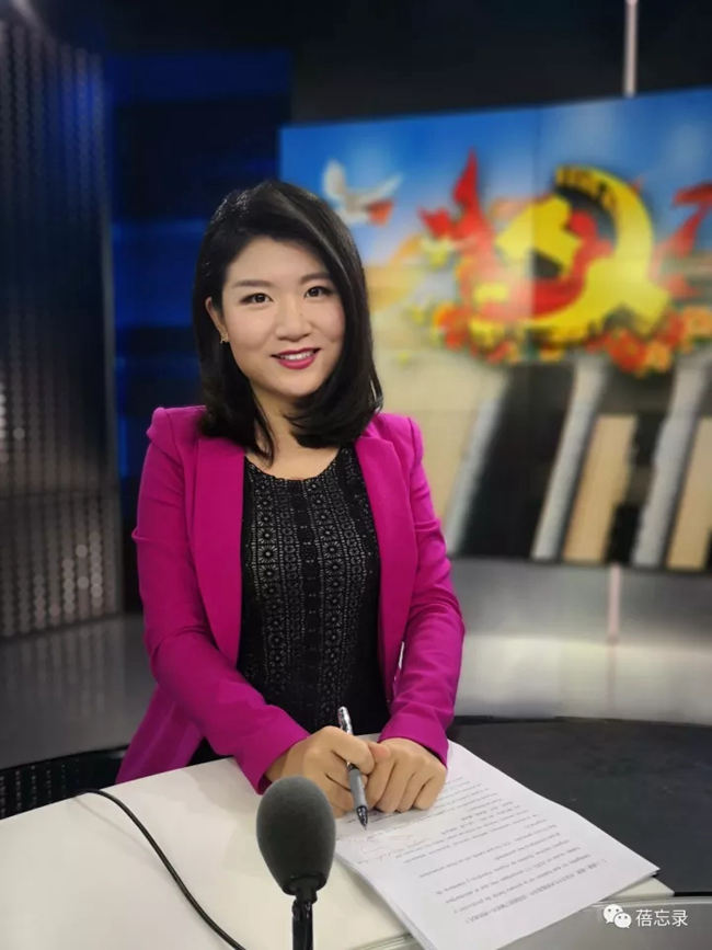 何蓓蓓:(记者节)一个十九大上会记者的日常