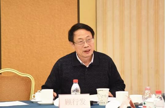 吴洪流副会长发言张涛副会长发言王璞秘书长通报情况张猛处长传达市委